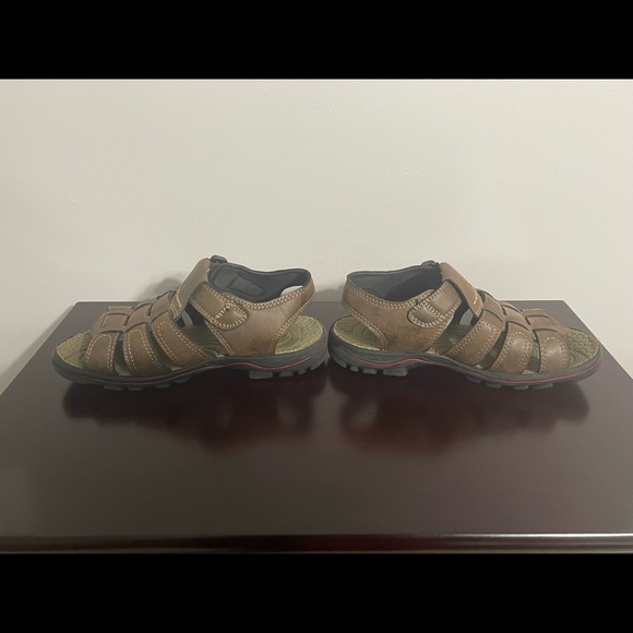 Boys Beaver Creek Sandals - Size 1 - Picture 2 of 11